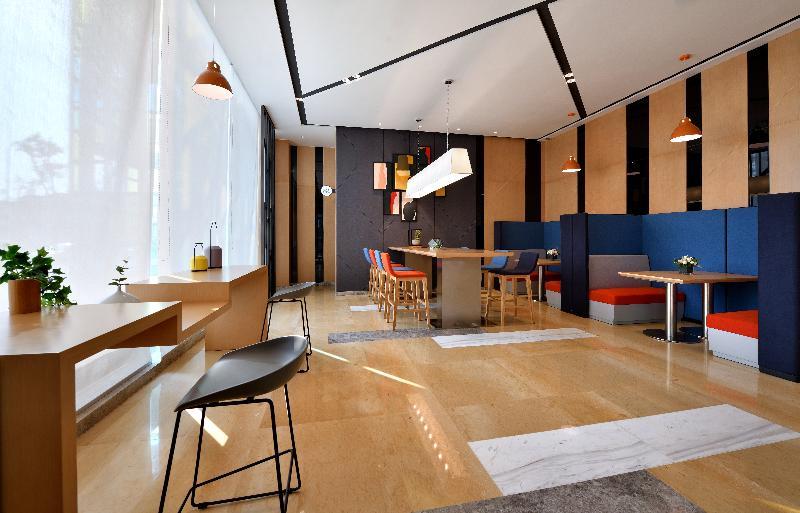 Holiday Inn Express Chengdu Tianhe Exterior foto